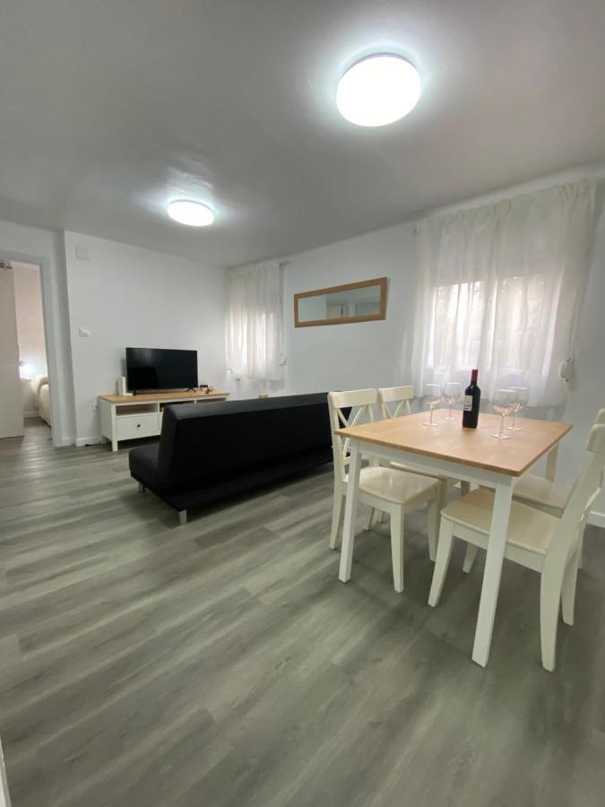 Piso Junto Al Hospital Macarena Apartment เซบีญา ภายนอก รูปภาพ